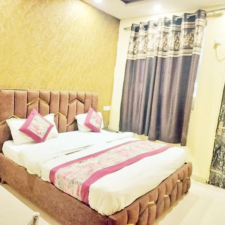 Hotel Green Snapper'100 M From Delhi University Near Isbt Kashmiri Gate Нью-Дели Экстерьер фото