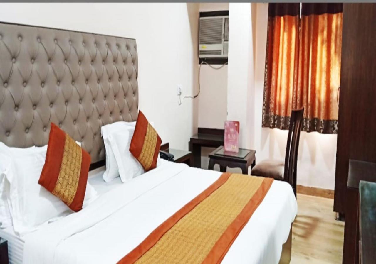 Hotel Green Snapper'100 M From Delhi University Near Isbt Kashmiri Gate Нью-Дели Экстерьер фото