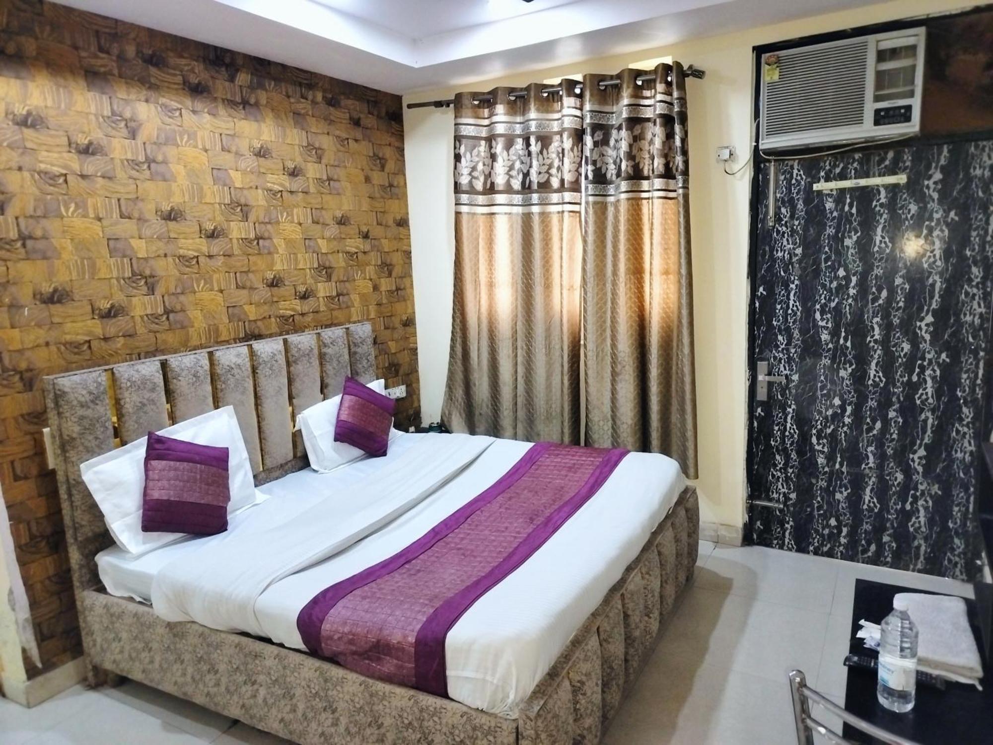 Hotel Green Snapper'100 M From Delhi University Near Isbt Kashmiri Gate Нью-Дели Экстерьер фото